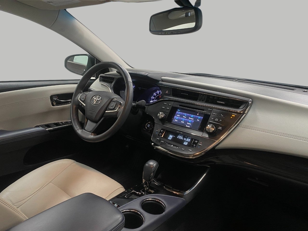 2015 Toyota Avalon 4dr Sdn XLE